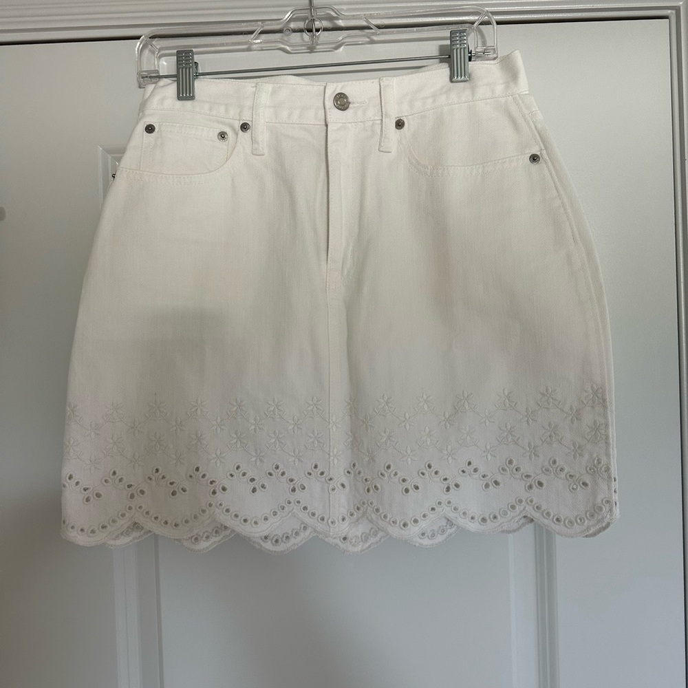 J. Crew white denim scalloped, eyelet skirt- Brand new with tags Size: 27